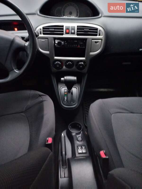 Минивэн Hyundai Matrix 2010 в Киеве фото 5 Минивэн Hyundai Matrix 2010 в Киеве