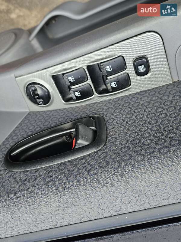 Минивэн Hyundai Matrix 2006 в Киеве фото 18 Минивэн Hyundai Matrix 2006 в Киеве