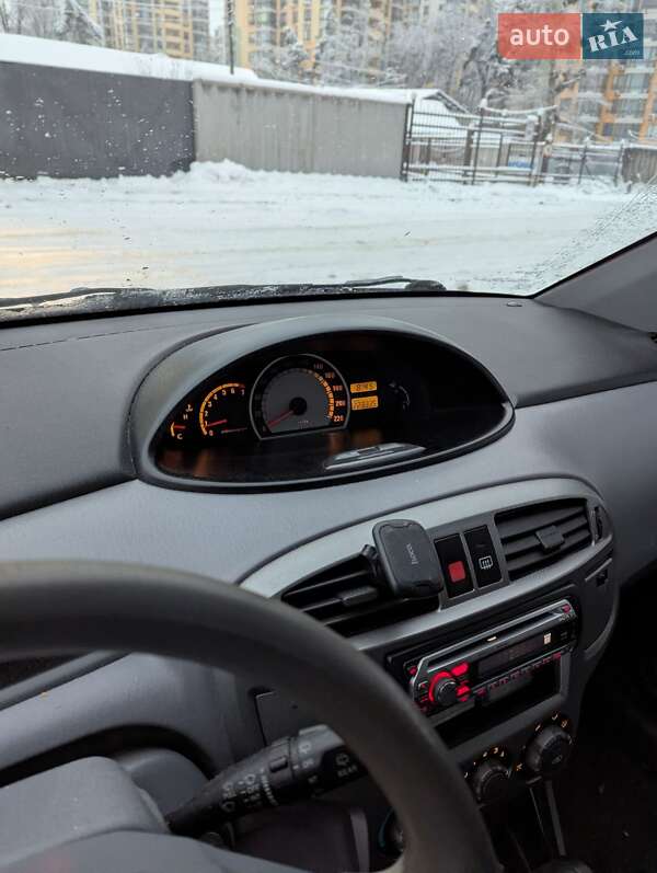 Минивэн Hyundai Matrix 2007 в Киеве