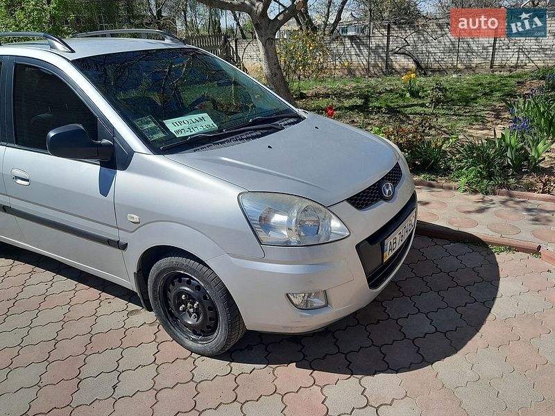 Минивэн Hyundai Matrix 2008 в Бершади
