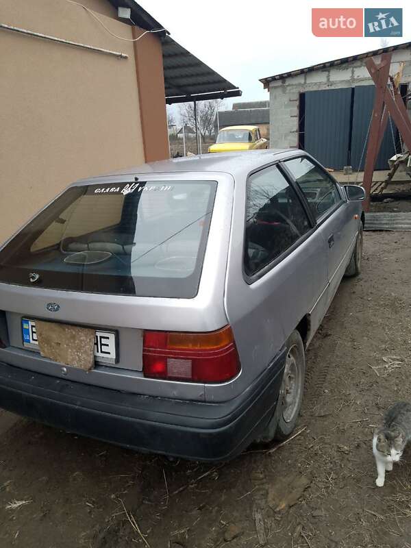 Хэтчбек Hyundai Pony 1992 в Ровно