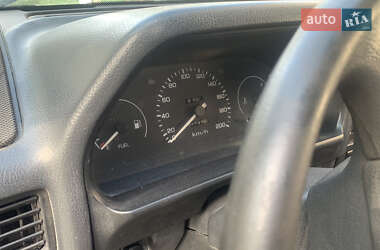 Хэтчбек Hyundai Pony 1993 в 