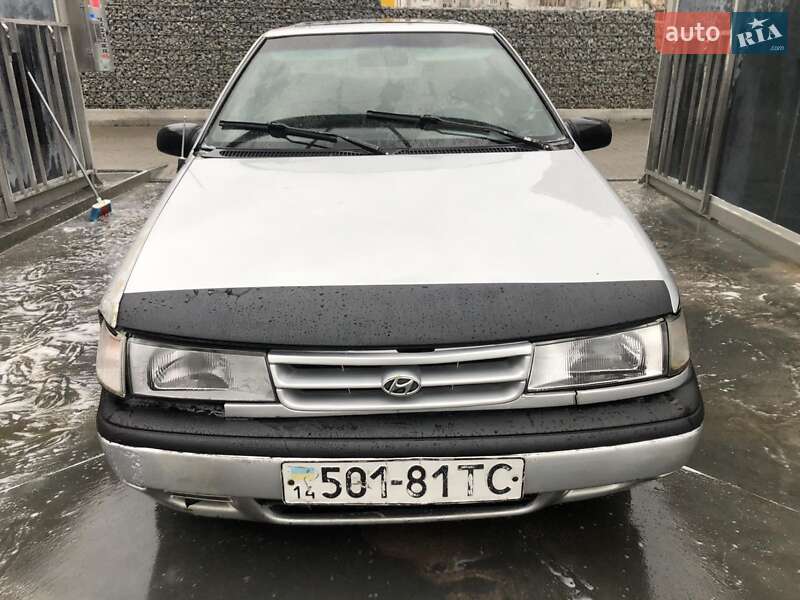 Седан Hyundai Pony 1994 в Києві