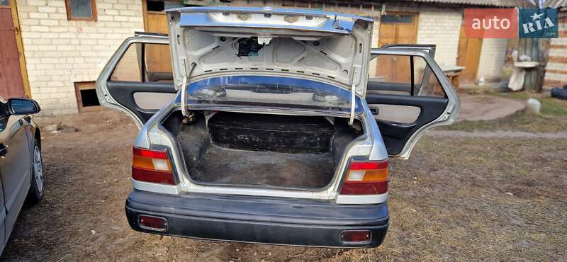 Седан Hyundai Pony 1993 в Луцке