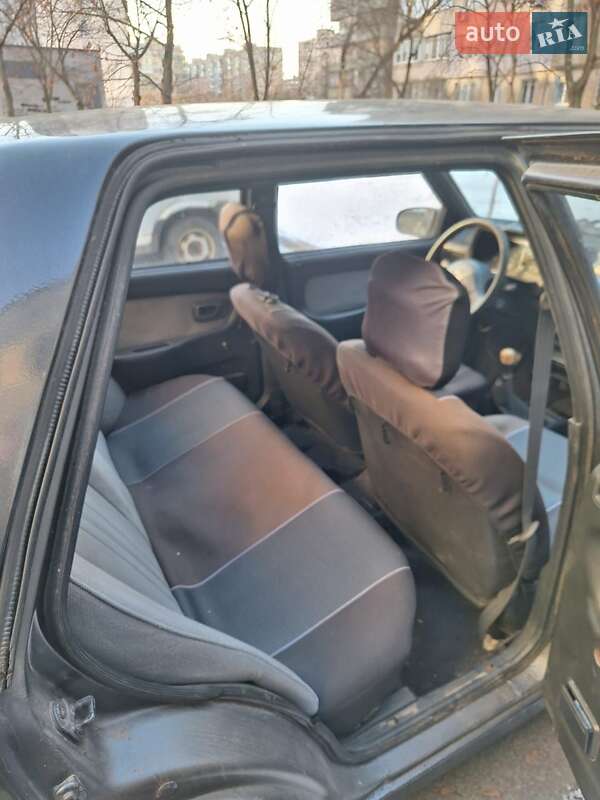 Седан Hyundai Pony 1992 в Киеве