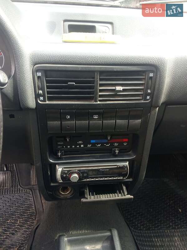 Седан Hyundai Pony 1994 в Ізмаїлі