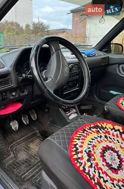 Хэтчбек Hyundai Pony 1992 в 