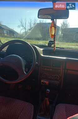 Седан Hyundai Pony 1993 в 
