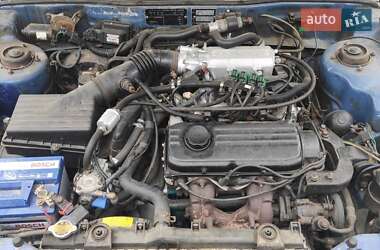 Седан Hyundai Pony 1993 в Києві