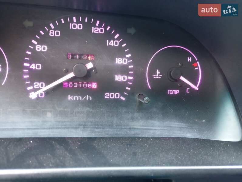 Седан Hyundai Pony 1992 в 