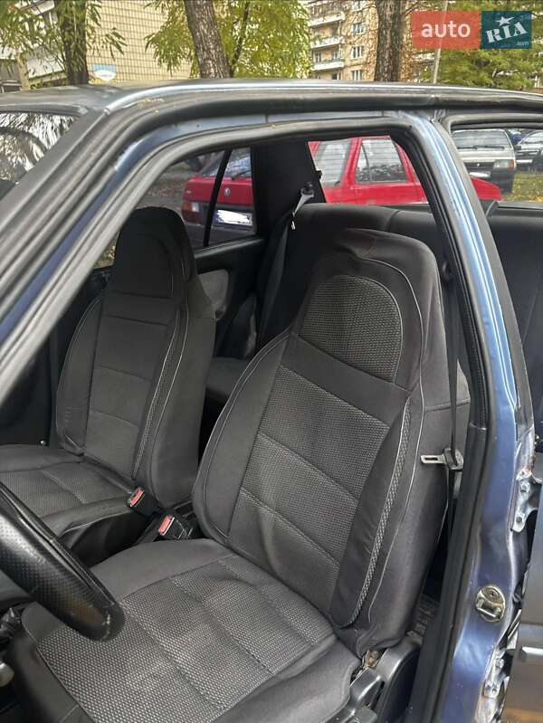 Седан Hyundai Pony 1993 в Черкасах фото 12 Седан Hyundai Pony 1993 в Черкасах