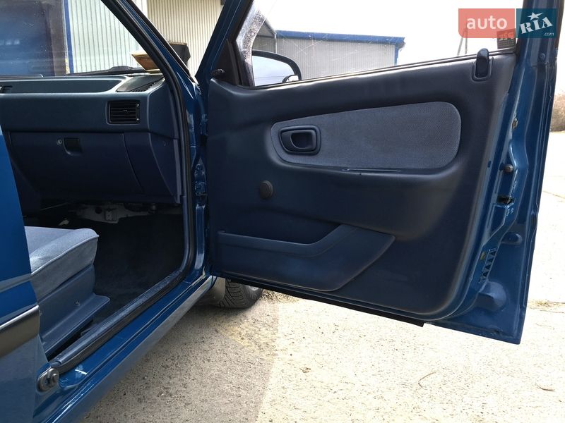 Седан Hyundai Pony 1992 в Вышгороде