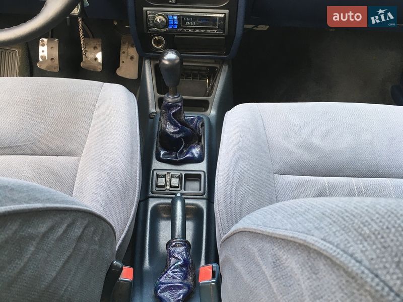 Седан Hyundai Pony 1992 в Вышгороде