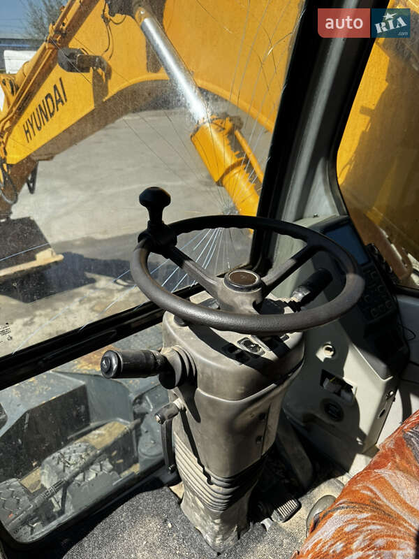 Екскаватор навантажувач Hyundai R 200-W7 2007 в Білій Церкві