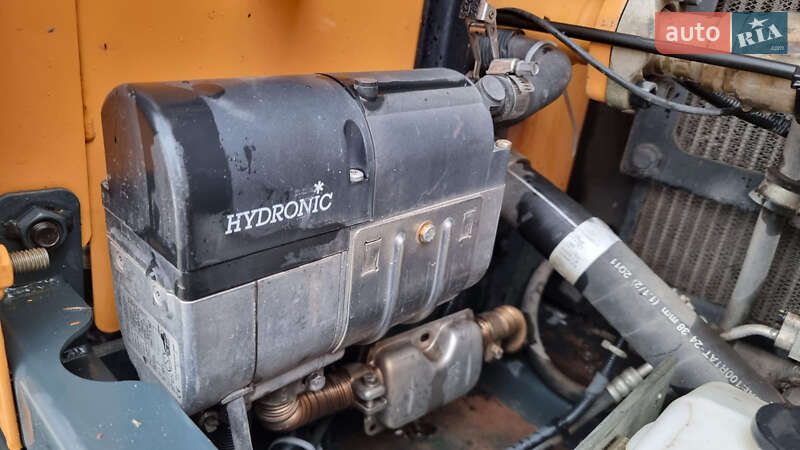 Гусеничный экскаватор Hyundai R 250 NLC-9 2012 в Одессе