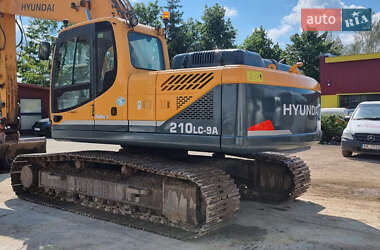 Гусеничный экскаватор Hyundai Robex 220 LC-9A 2012 в 