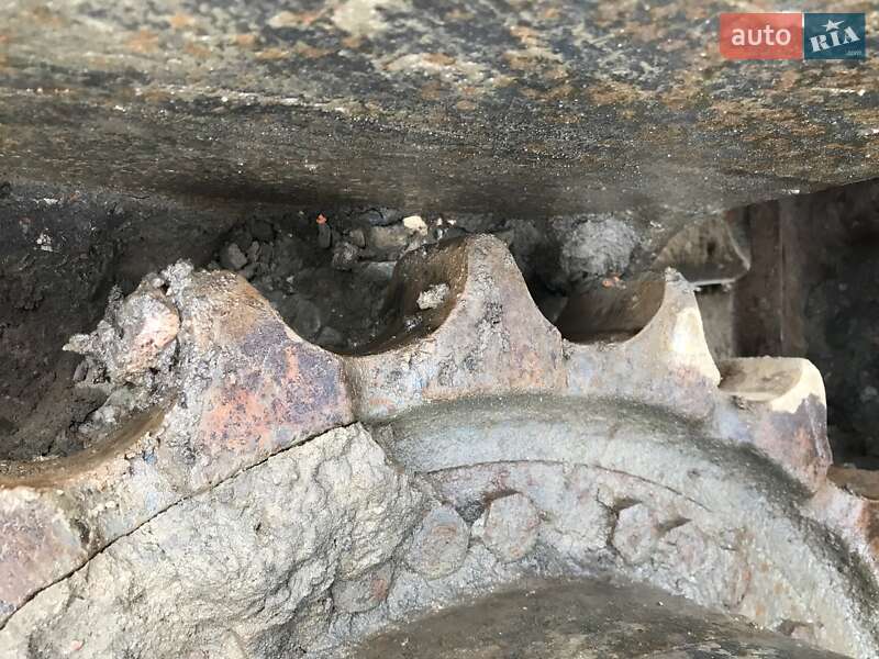 Гусеничный экскаватор Hyundai ROBEX 2007 в Косове фото 17 Гусеничный экскаватор Hyundai ROBEX 2007 в Косове