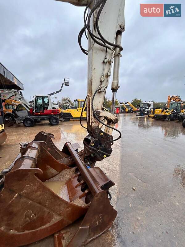 Гусеничный экскаватор Hyundai ROBEX 2016 в Ровно фото 7 Гусеничный экскаватор Hyundai ROBEX 2016 в Ровно