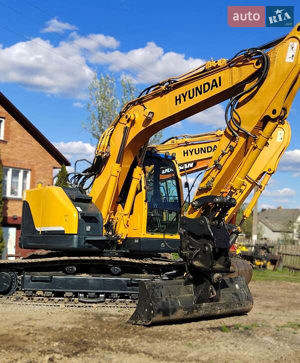 Гусеничный экскаватор Hyundai ROBEX 2016 в Луцке