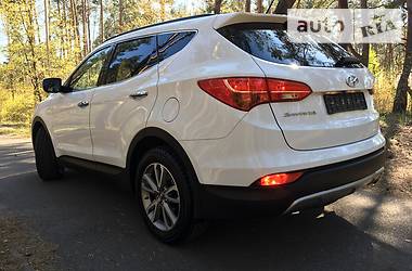 Седан Hyundai Santa FE 2014 в Киеве