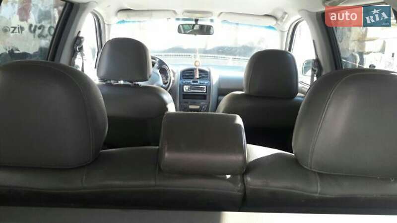 Внедорожник / Кроссовер Hyundai Santa FE 2004 в Львове