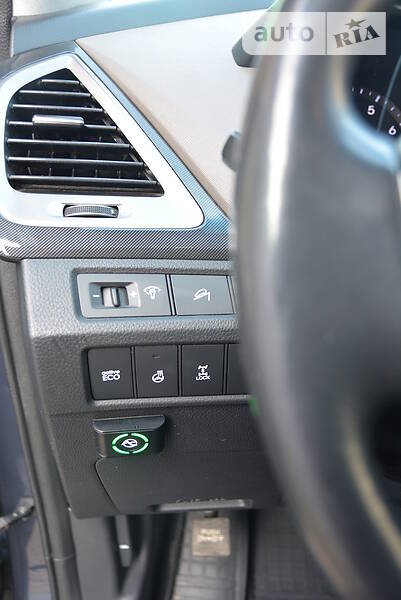 Позашляховик / Кросовер Hyundai Santa FE 2014 в Сваляві