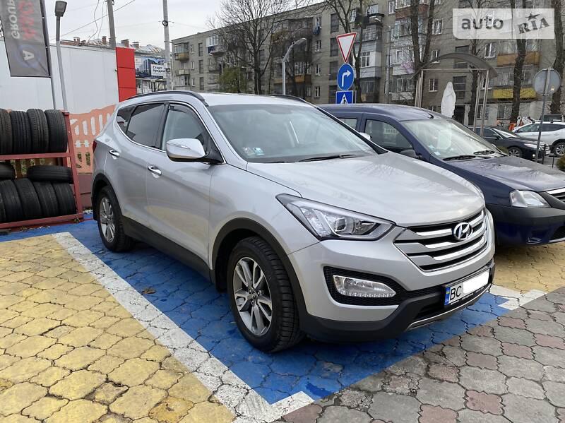 Позашляховик / Кросовер Hyundai Santa FE 2013 в Львові