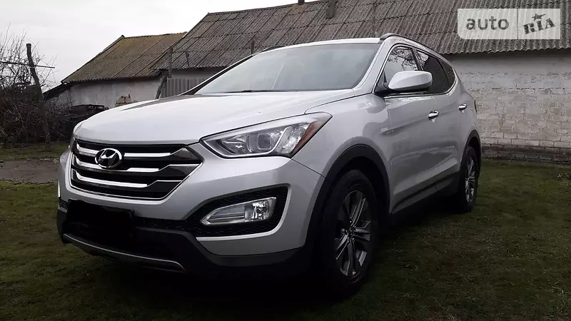 Внедорожник / Кроссовер Hyundai Santa FE 2013 в 