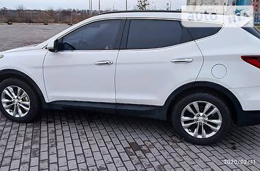 Позашляховик / Кросовер Hyundai Santa FE 2015 в 