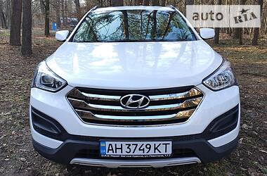 Внедорожник / Кроссовер Hyundai Santa FE 2014 в 