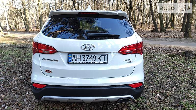 Позашляховик / Кросовер Hyundai Santa FE 2014 в Києві