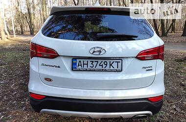Внедорожник / Кроссовер Hyundai Santa FE 2014 в 