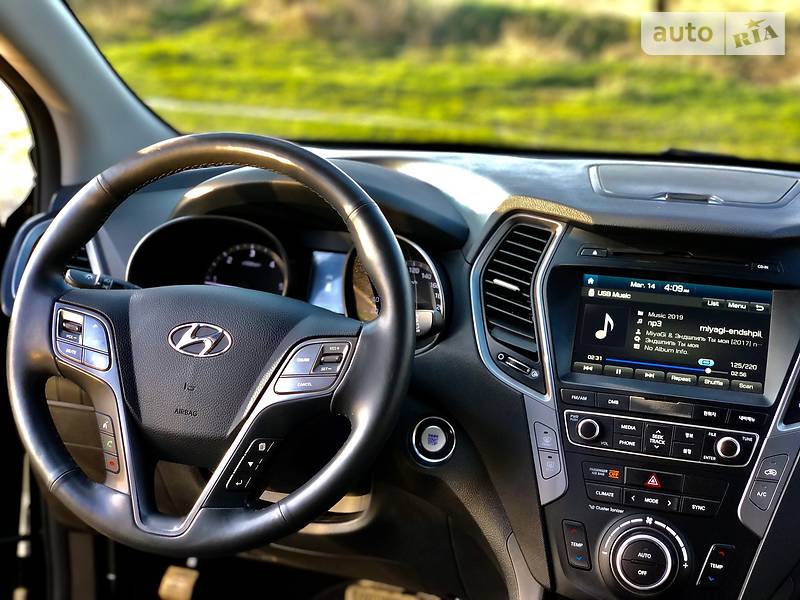 Позашляховик / Кросовер Hyundai Santa FE 2015 в Херсоні