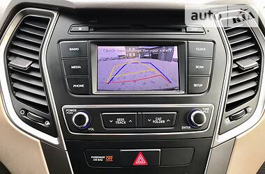 Позашляховик / Кросовер Hyundai Santa FE 2016 в 