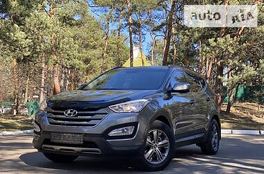 Позашляховик / Кросовер Hyundai Santa FE 2014 в 