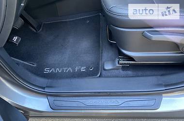 Позашляховик / Кросовер Hyundai Santa FE 2014 в 
