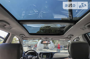 Внедорожник / Кроссовер Hyundai Santa FE 2018 в 