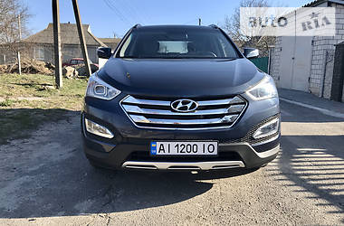 Внедорожник / Кроссовер Hyundai Santa FE 2015 в Киеве