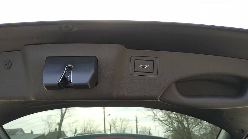 Позашляховик / Кросовер Hyundai Santa FE 2017 в Роздільній фото 9 Позашляховик / Кросовер Hyundai Santa FE 2017 в Роздільній