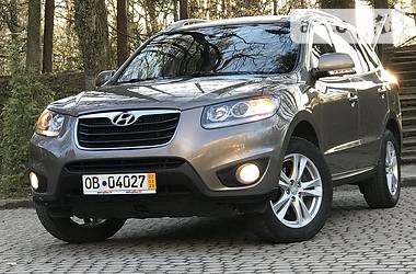Позашляховик / Кросовер Hyundai Santa FE 2011 в 