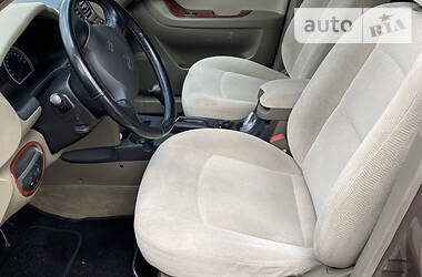 Внедорожник / Кроссовер Hyundai Santa FE 2005 в 