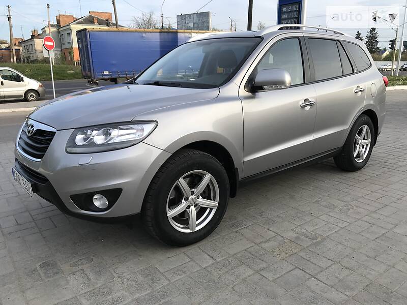 Внедорожник / Кроссовер Hyundai Santa FE 2011 в Луцке