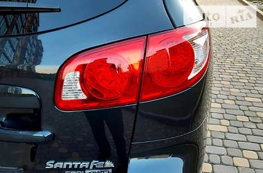 Позашляховик / Кросовер Hyundai Santa FE 2009 в 