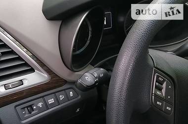Позашляховик / Кросовер Hyundai Santa FE 2016 в 