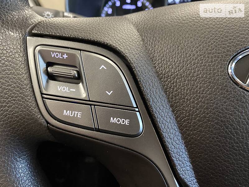 Позашляховик / Кросовер Hyundai Santa FE 2017 в Одесі