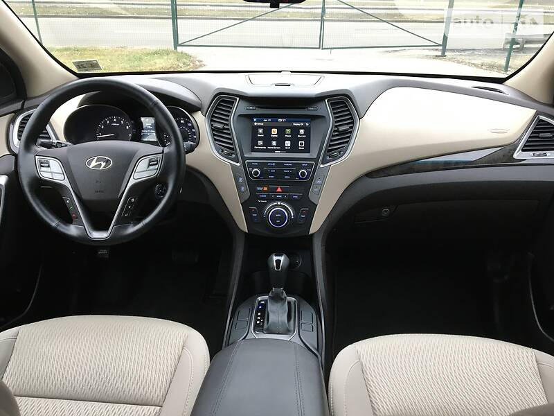 Позашляховик / Кросовер Hyundai Santa FE 2016 в Києві