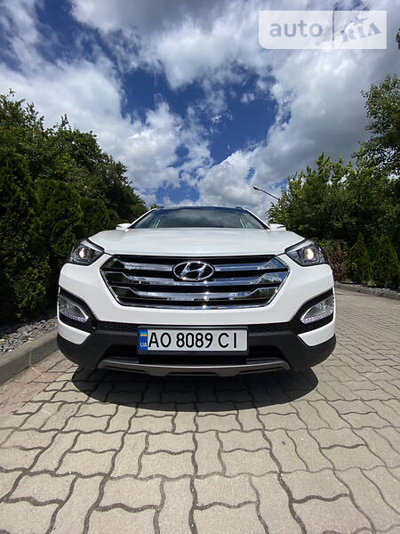 Позашляховик / Кросовер Hyundai Santa FE 2014 в Мукачевому