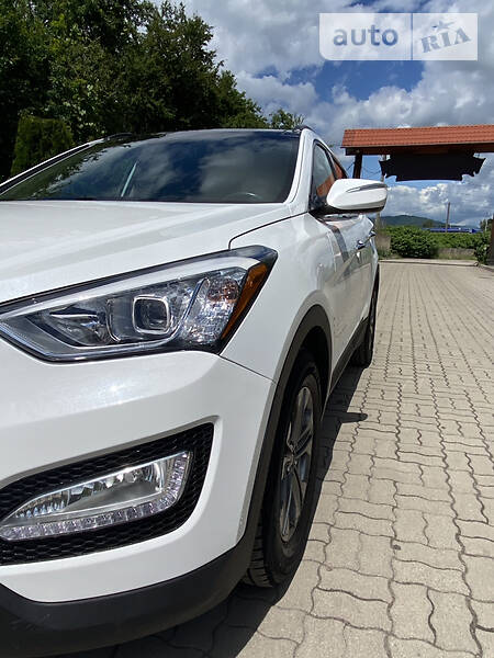 Позашляховик / Кросовер Hyundai Santa FE 2014 в Мукачевому