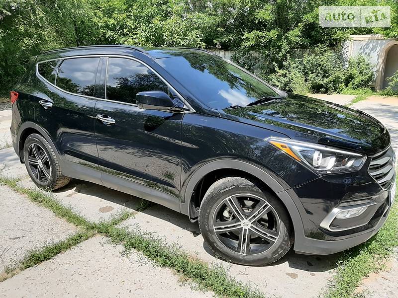 Позашляховик / Кросовер Hyundai Santa FE 2016 в Новій Одесі
