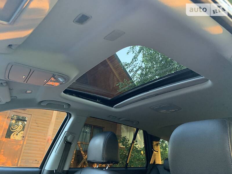 Позашляховик / Кросовер Hyundai Santa FE 2011 в Луцьку